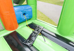 Ordene un campo sportpista multifuncional para diferentes tipos de actividades deportivas tanto para jóvenes como para mayores. Compre arena multi sportpista inflable ahora en línea en JB Hinchables España