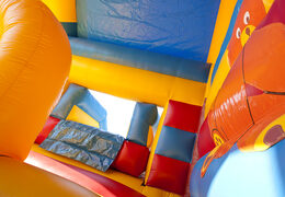 Ordene un castillo hinchable multifuncional con temática de mono con una llamativa figura en 3D en la parte superior para niños. Compre castillos hinchables en línea en JB Hinchables España