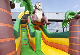 Tobogán inflable multifuncional con tema de gorila con una piscina de chapoteo, un impresionante objeto en 3D, colores frescos y los obstáculos en 3D para niños. Ordene toboganes inflables ahora en línea en JB Hinchables España