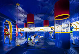 Ordene un Battle Arena inflable para jóvenes y mayores. Compra arenas hinchables online ahora en JB Hinchables España