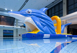Compre un tobogán de piscina inflable hermético con un tema de delfines para jóvenes y mayores. Ordene atracciones acuáticas inflables ahora en línea en JB Hinchables España