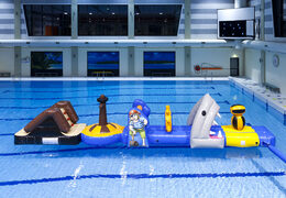 Ordene la piscina inflable hermética Mega Run Shark para jóvenes y mayores. Compra juegos de piscina hinchables ahora online en JB Hinchables España