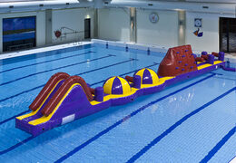 Espectacular carrera de obstáculos hinchable XL de aventura de 17 metros de largo con varios objetos emocionantes para los niños. Ordene atracciones acuáticas inflables ahora en línea en JB Hinchables España