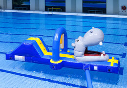 Carrera de obstáculos hinchable de hipopótamos con objetos divertidos para pequeños y mayores. Ordene carreras de obstáculos inflables en línea ahora en JB Hinchables España