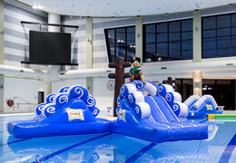 Ordene un curso de asalto de doble carrera pirata para jóvenes y mayores. Comprar carreras de obstáculos para piscinas hinchables online ahora en JB Hinchables España