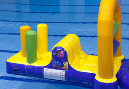 Ordene una carrera hinchable hermética de aventuras en el mundo marino para jóvenes y mayores. Compra juegos de piscina hinchables ahora online en JB Hinchables España