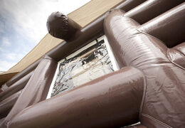 Compre una cabaña de esquí Aprés inflable única con un tamaño estándar de 7 por 5 por 4 metros para jóvenes y mayores. Ordene atracciones inflables de invierno ahora en línea en JB Hinchables España