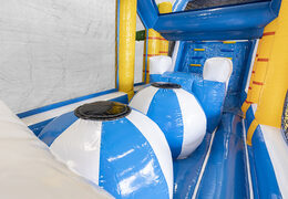 Surfea una pista americana inflable de 19 m con objetos 3D a juego para niños. Compre pistas americanas inflables en línea ahora en JB Hinchables España