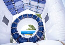 Ordene el castillo inflable de colores en el tema Frozen para los niños. Compre castillos inflables en línea en JB Hinchables España