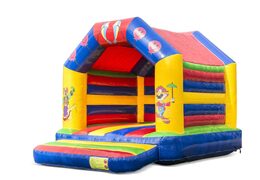 Compre un castillo hinchable estándar con un tema de circo para niños con hermosas animaciones tanto en las paredes interiores y exteriores como en los pilares. Ordene hinchables en línea en JB Hinchables España