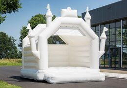 Compre castillos hinchables interiores estándar con un tema de boda en forma de castillo para niños. Compre hinchables en línea en JB Hinchables España