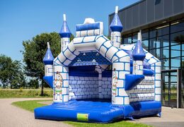 Ordene castillos hinchables estándar en azul con un tema de caballero para niños. Compre castillos hinchables en línea en JB Hinchables España