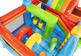 Pide colchón de aire hinchable tema tropical con toboganes y objetos en el cojín para niños