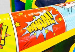 Pista americana inflable de Cómic de 13 metros de largo para niños. Ordene pistas americanas inflables ahora en línea en JB Hinchables España