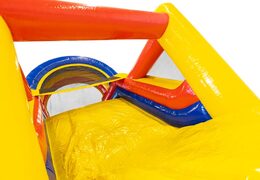 Comprar una carrera de obstáculos inflable estándar de 13 metros de largo para niños. Ordene pistas americanas inflables ahora en línea en JB Hinchables España
