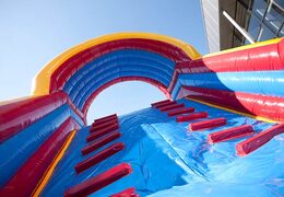 Escalada en una pista de baile de bañera