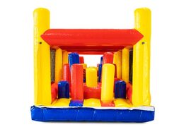 Pista de obstáculos modular con pilares y agujero para gatear