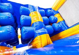 Agujeros para arrastrarse en el módulo Gate Dodger azul y amarillo disponibles en JB