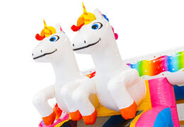 Ordene en línea el castillo hinchable con tema de unicornio y 2 unicornios en 3D en el techo