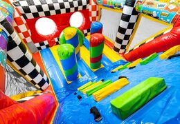 Pista de obstáculos de alta calidad con temática de cómic y desafíos únicos