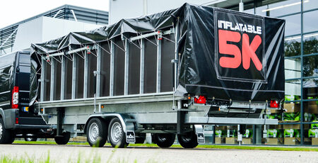 “Deze run haalt het beste in mensen naar boven: strijd én solidariteit. Huismoeders veranderen in ware commando’s, kinderen helpen elkaar over de eindstreep. Prachtig om te zien.”