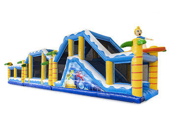 Pista americana modular inflable de 19 metros en tema de surf con objetos 3D a juego para niños. Compre pistas americanas inflables en línea ahora en JB Hinchables España