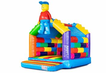 Compra un castillo hinchable de supermanzanas estándar con un diseño llamativo y una animación divertida en forma de muñeca para niños. Castillo hinchable a la venta en línea en JB Hinchables España