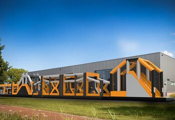 Mega castillo hinchable con obstaculos