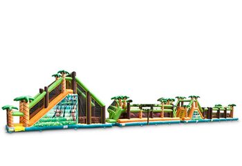 Gran castillo hinchable con carrera de obstáculos y tema de la jungla