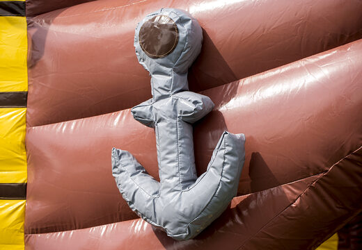 Compre una pista americana inflable pirate de 8 m para niños. Ordene pistas americanas inflables ahora en línea en JB Hinchables España