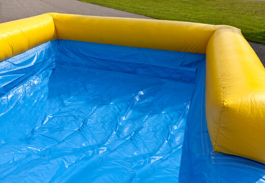 Compre um escorregador inflável multifuncional exclusivo no tema praia com uma piscina infantil, um objeto 3D impressionante, cores frescas e o obstáculo 3D para as crianças. Ordene escorregadores infláveis ​​agora online em JB Hinchables España