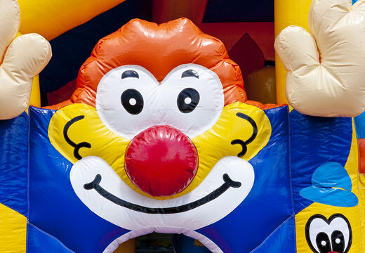 Ordene el castillo hinchable mediano payaso con tobogán para niños. Compre castillos hinchables en línea en JB Hinchables España