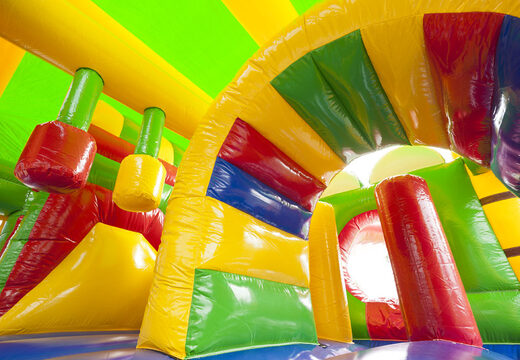 Castillo hinchable multijugador mediano con tobogán en tema cocodrilo para niños. Ordene castillos hinchables en línea en JB Hinchables España