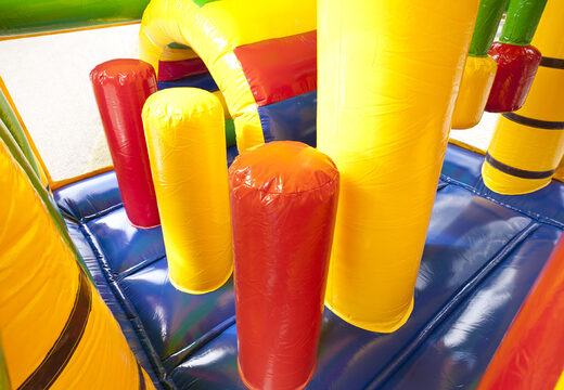 Castillo hinchable de cocodrilos multijugador con tobogán, divertidos objetos en la superficie de salto y llamativos objetos en 3D para niños. Ordene castillos hinchables en línea en JB Hinchables España