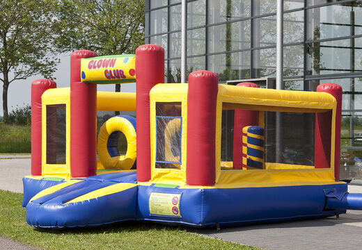 Tobogán inflable multifuncional en un tema de payaso con una piscina de chapoteo, impresionante objeto 3D, colores frescos y los obstáculos 3D para niños. Ordene toboganes inflables ahora en línea en JB Hinchables España