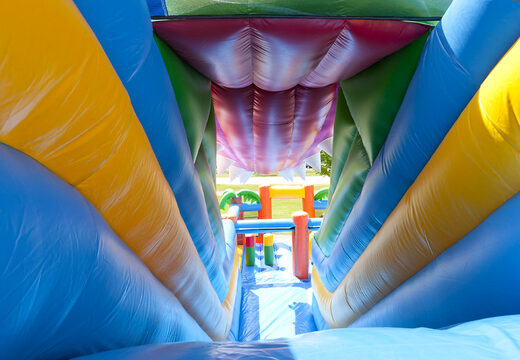 Tobogán multifuncional inflable en el tema del cocodrilo con una piscina de chapoteo, un objeto 3D impresionante, colores frescos y los obstáculos 3D para los niños. Compre toboganes inflables ahora en línea en JB Hinchables España