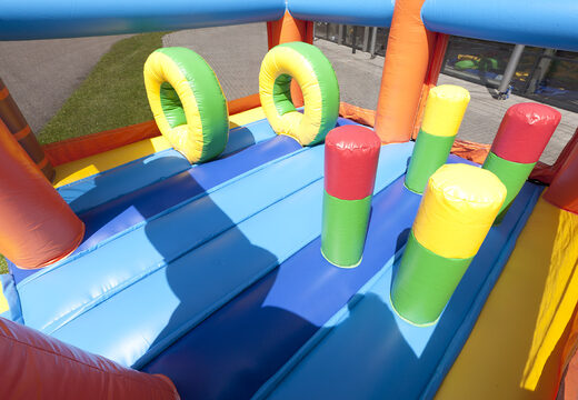 Obtenga su tobogán inflable multifuncional con temática de cocodrilo con una piscina de inmersión en línea ahora. Compre toboganes inflables en JB Hinchables España