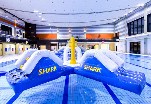 Ordene una carrera de obstáculos de doble cabello para jóvenes y mayores. Comprar carreras de obstáculos para piscinas hinchables online ahora en JB Hinchables España