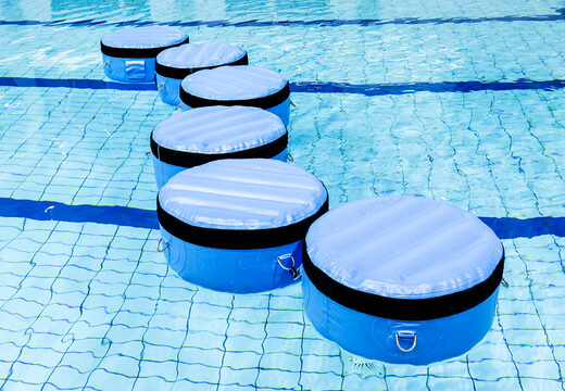 Ordene nenúfares inflables conectables para jóvenes y mayores. Compra juegos de piscina hinchables ahora online en JB Hinchables España