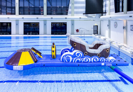 Obtenga un tobogán inflable hermético con temática de piratas para jóvenes y mayores. Ordene juegos de piscina inflables ahora en línea en JB Hinchables España