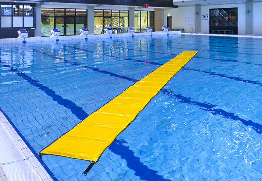 Compre una bonita alfombra para cursos de agua en diferentes tamaños y colores para jóvenes y mayores. Ordene atracciones acuáticas inflables ahora en línea en JB Hinchables España