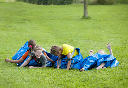 Compre pantalones de fiesta azules con capacidad para 4 personas, tanto para adultos como para jóvenes. Ordene artículos inflables en línea en JB Hinchables España