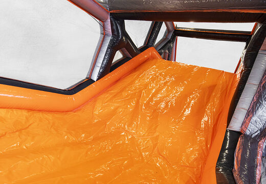 Obtenga su carrera de obstáculos Big Log Slide para niños en línea ahora. Ordene carreras de obstáculos inflables en JB Hinchables España