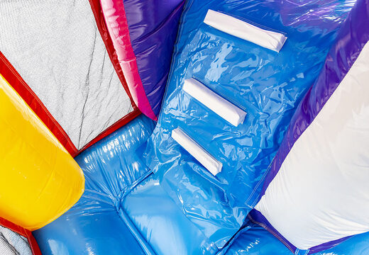 Castillo hinchable multijugador de flamencos con tobogán, divertidos objetos en la superficie de salto y llamativos objetos en 3D para niños. Ordene castillos hinchables en línea en JB Hinchables España