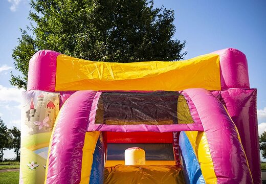 Compra un pequeño multifuncional castillo hinchable de interior en tema princesa para niños. Ordena castillos hinchables en línea en JB Hinchables España