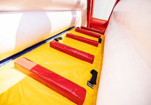 Compre un gran castillo hinchable con temática de circo con múltiples toboganes y todo tipo de obstáculos divertidos con estampados temáticos para niños. Ordene castillos hinchables en línea en JB Hinchables España