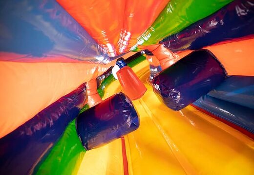 Ordene un castillo hinchable de túnel de rastreo de circo con obstáculos, una pendiente de escalada y un tobogán para niños. Compre castillos hinchables en línea en JB Hinchables España