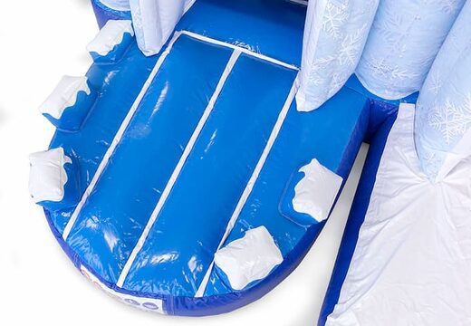 Castillo hinchable con temática de hielo con un tobogán y objetos en 3D para niños. Compre castillos hinchables en línea en JB Hinchables España