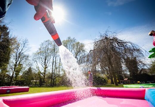 Compre el castillo inflable Flamingo para niños con tobogán splashy Multiplay en JB Hinchables España. Ordene inflable en línea en JB Hinchables España