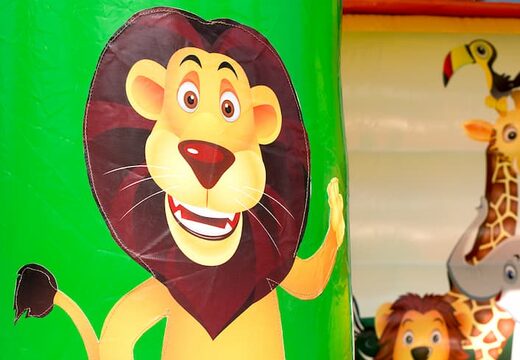 Ordena un mediano de castillo hinchable con techo en el tema de selva para niños. Compra castillos hinchables en línea en JB Hinchables España